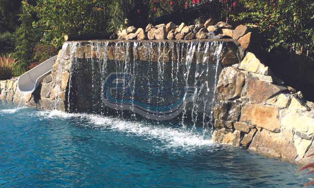 Pool Feature - fountain attached with pool