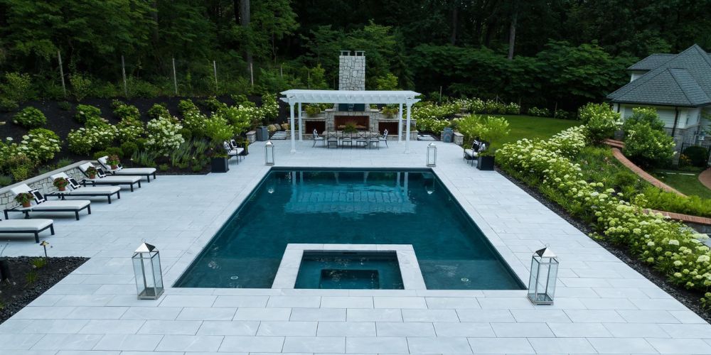 Guide to Pool Closing Chemicals For Winters