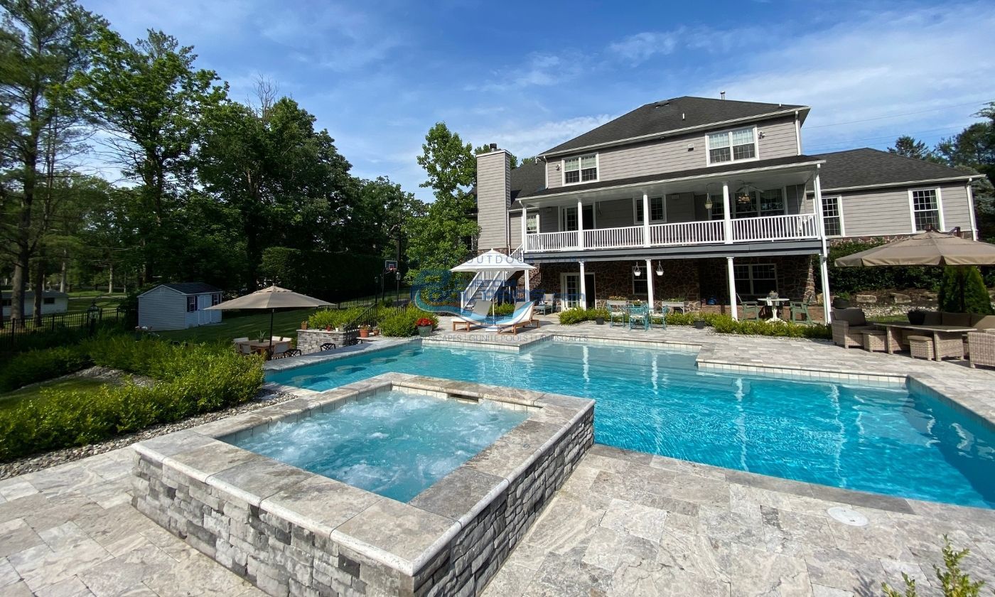 Gunite Pool with Raised Wall in Manahawkin