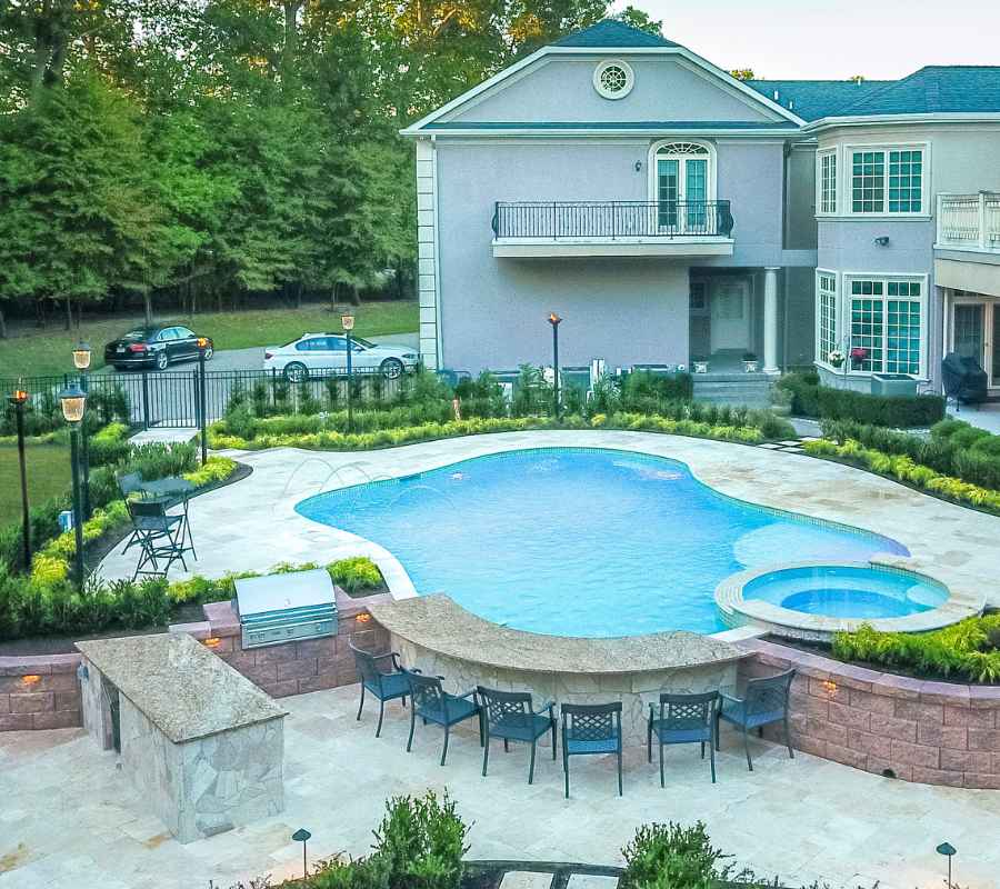 Luxury pools in Bedminster, NJ